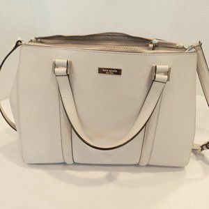Kate Spade large shoulder/hand bag, 3 large compartments, gold bar logo, cream